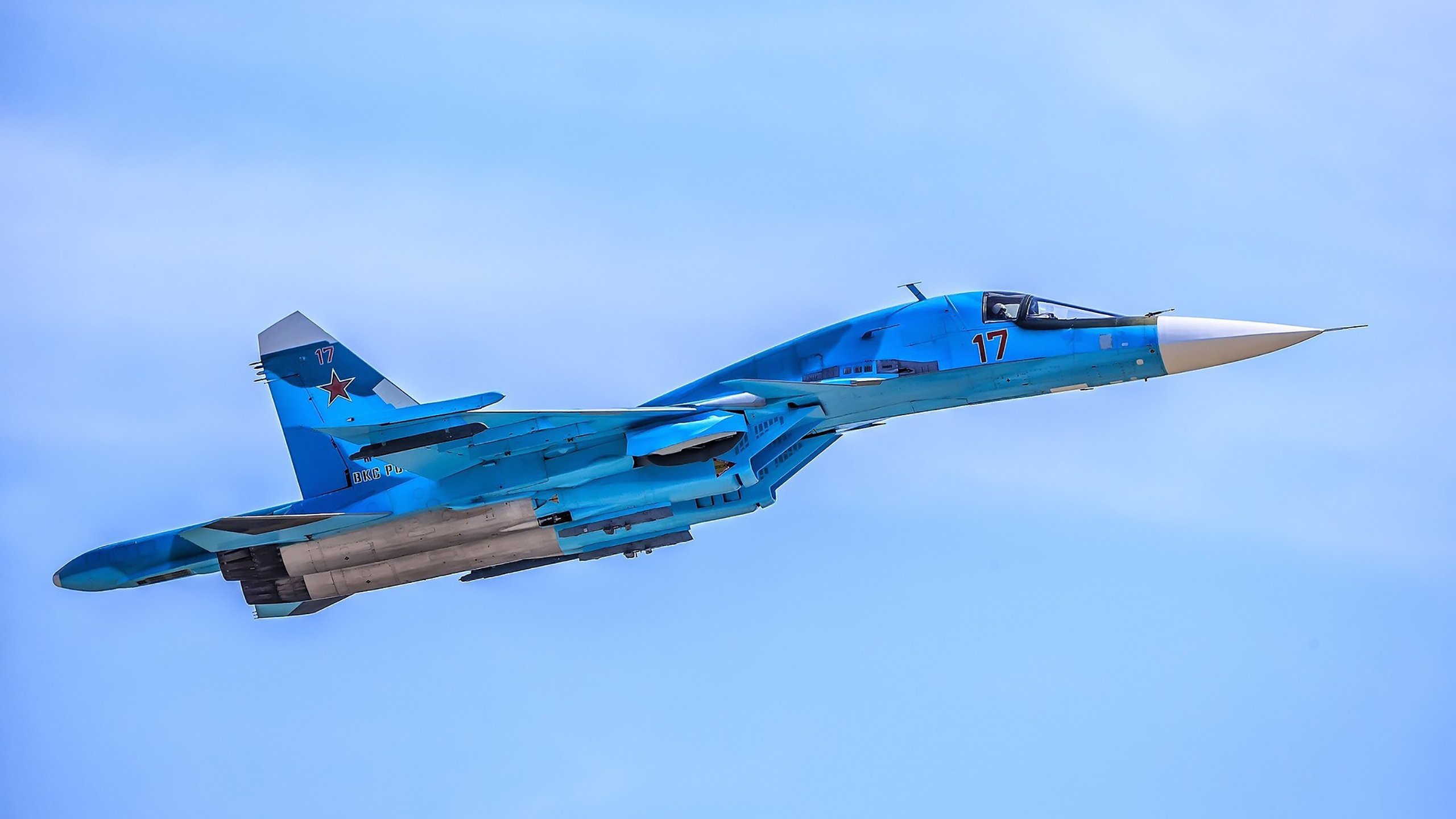 FB体育网站-Black &amp; White &amp; Read All Over